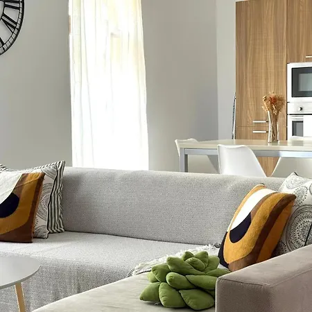 Apartment Lovely Area